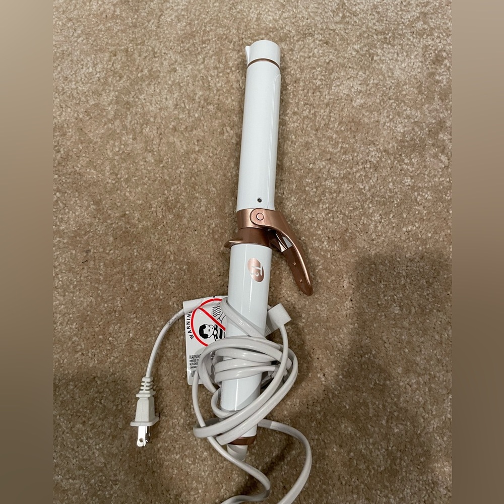 T3 Interchangeable Curling Iron 1.5” barrel